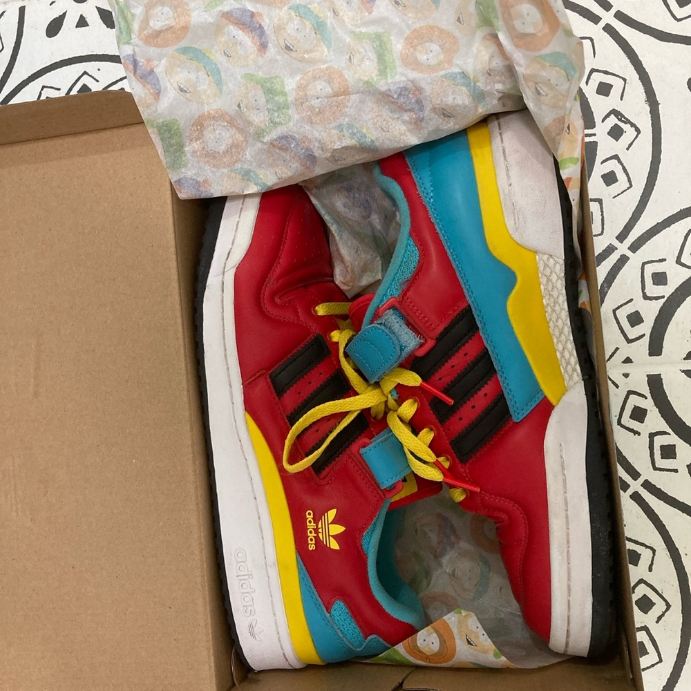 Cartman Addidas Low forum shoes 10.5